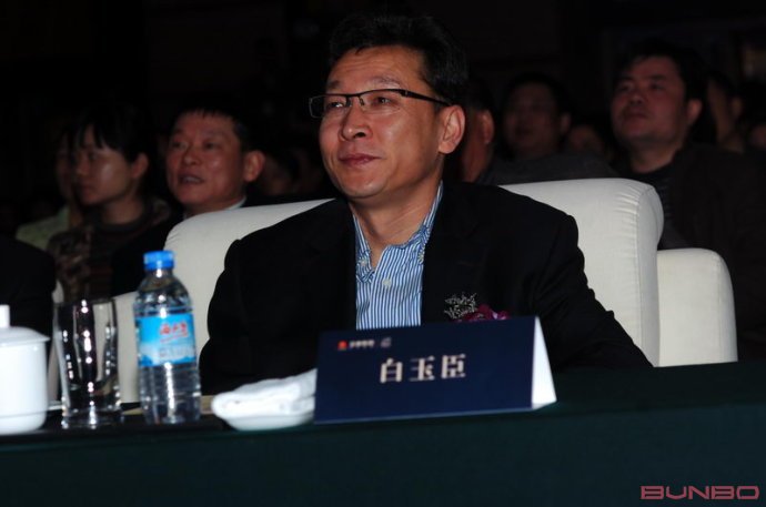 金地自在城公关活动现场：郎咸平坂湖论剑，绍兴中央休闲区国际峰会