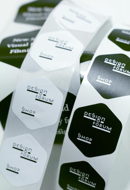 赫尔辛基竞选的口号是：开放的赫尔辛基——将设计融入生活