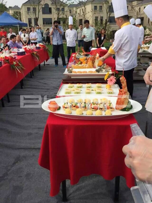 蓝天玫瑰园开辟玫瑰农场厨王争霸赛