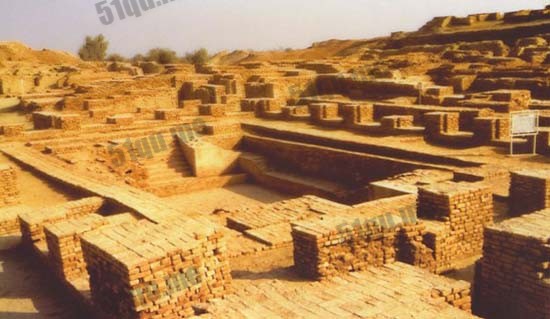 摩亨佐达罗城遗址(mohenjo daro)