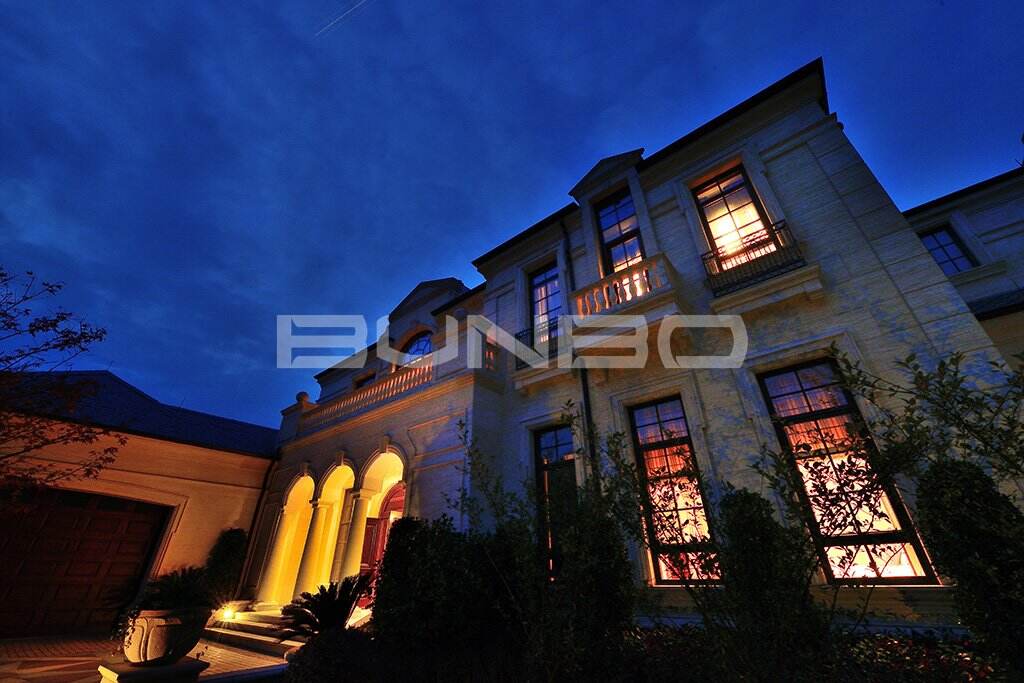 蓝天玫瑰园法式别墅实景照片