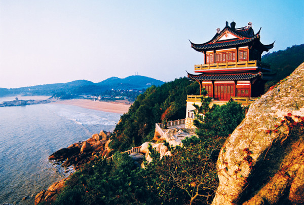 普陀山——浙江省。观音菩萨道场。海天佛国。南海圣境。国家级风景名胜区