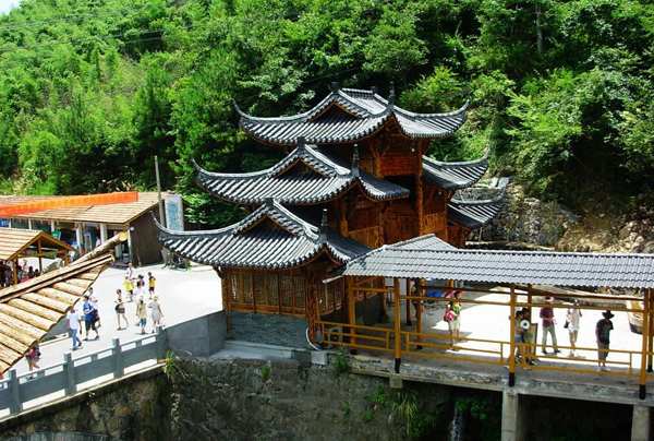 天目山——浙江省。韦驮菩萨道场。禅源踪迹。三教古刹。联合国人与生物圈保护区