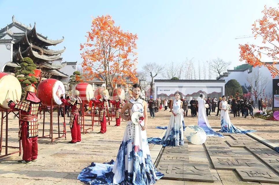 十里风荷营销中心暨样板示范区盛大开放