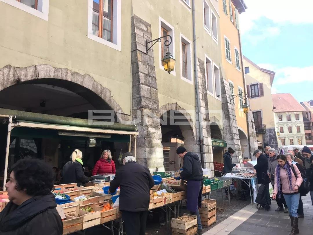 安纳西小镇集市