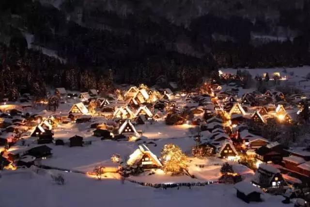 日本岐阜县白川乡合掌村