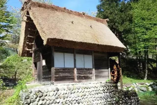 日本白川乡合掌村