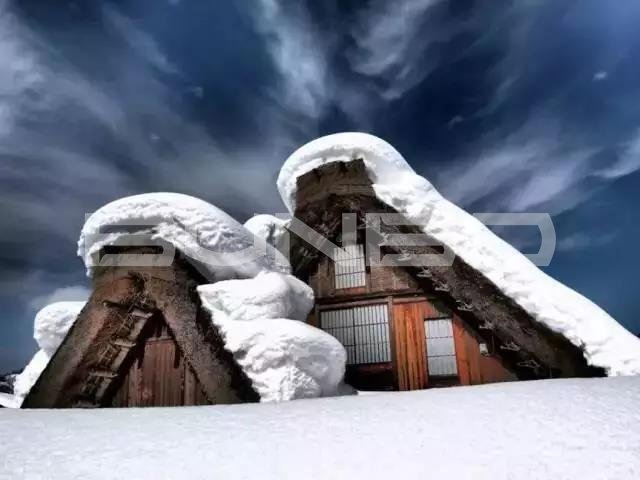 日本白川乡合掌村