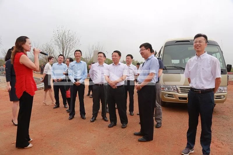 南昌市委副书记、市长刘建洋一行考察绿地安南小镇项目