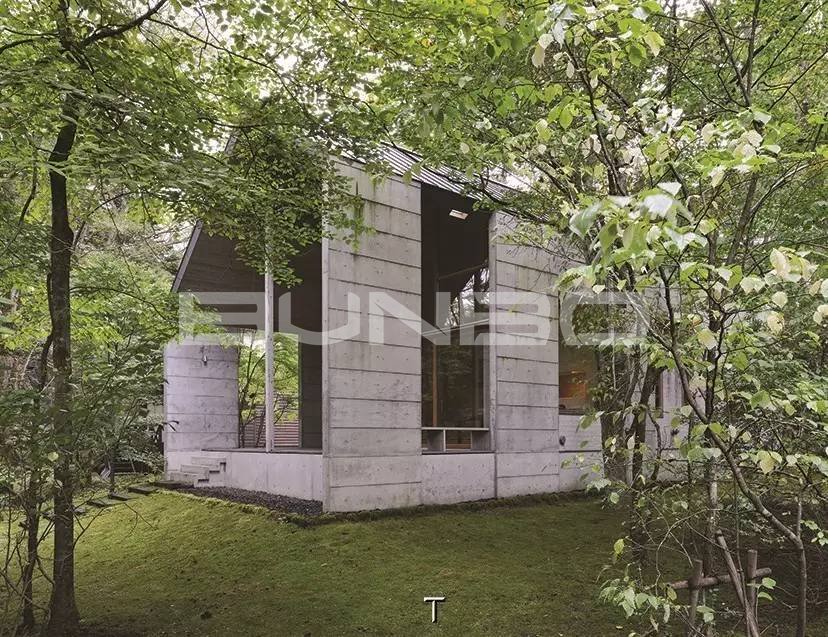 轻井泽建筑:Omizubata N 型小屋