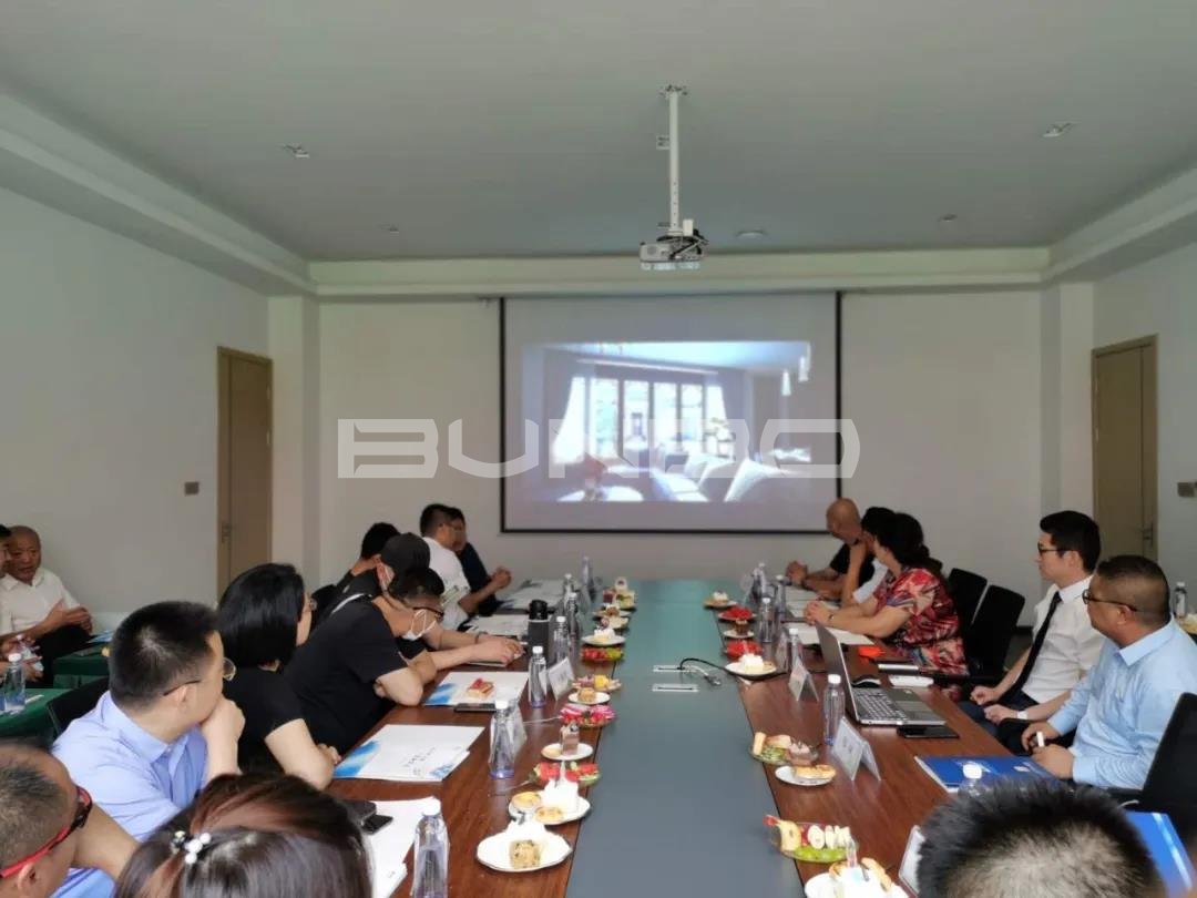 蓝城·威海桃花源“联动美好 共启华章”活动在生活美学馆启幕