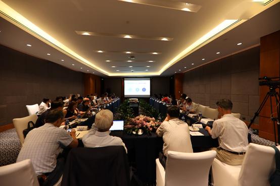 蓝润天使学校智库专家论证会现场