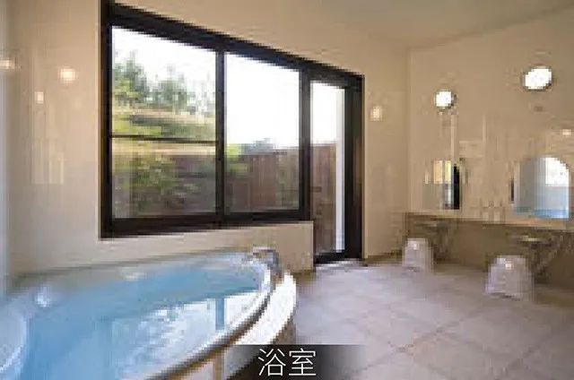 日本mokumoku猪主题农场乐园