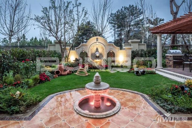 绿地安南小镇合院