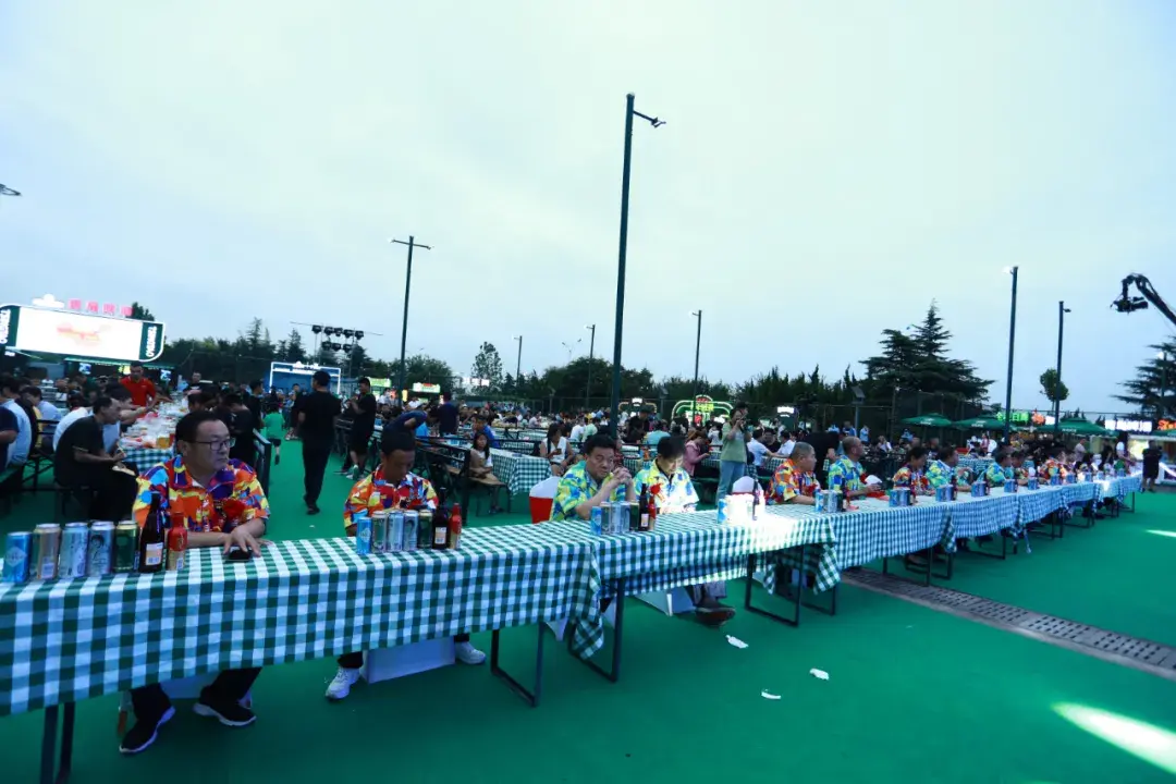 临沂第六届青岛啤酒节盛大开幕