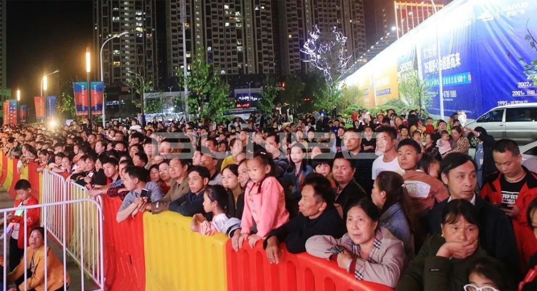 零点乐队现场演唱会