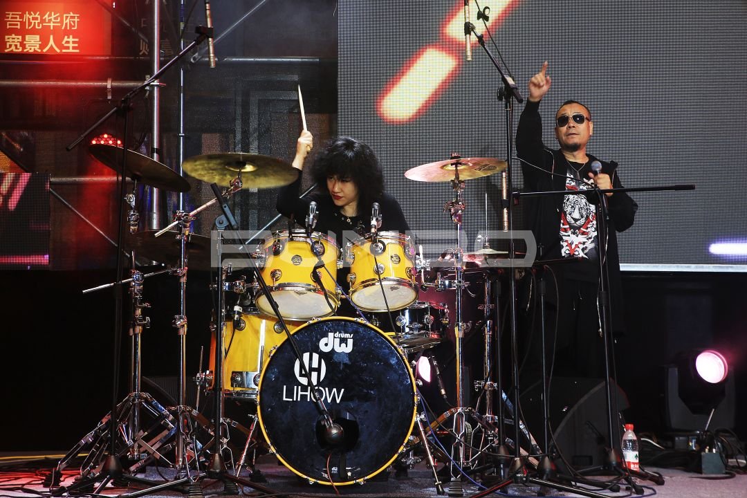 零点乐队现场演唱会