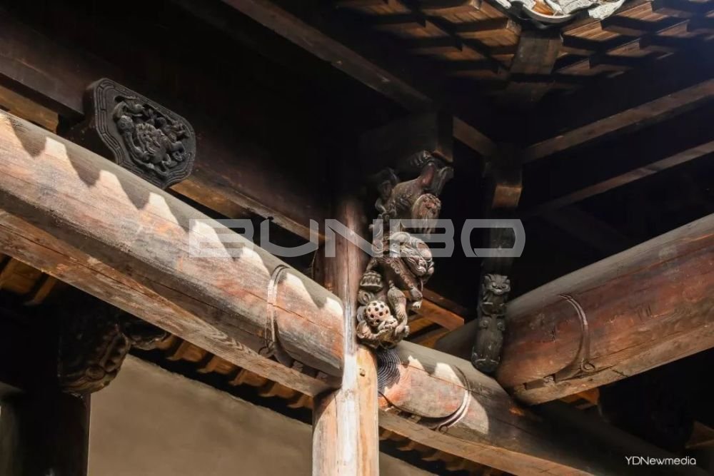 咸宁梓山湖:绿地梓湾国际健康城