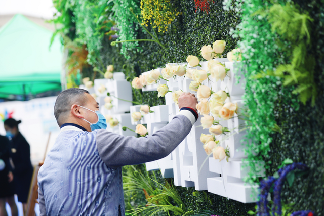 绿地安南小镇景区发布暨商业产业签约盛典