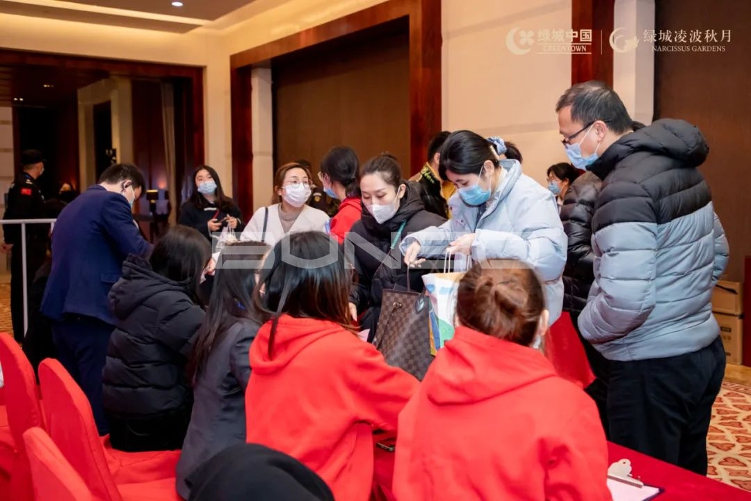 舟山绿城凌波秋月