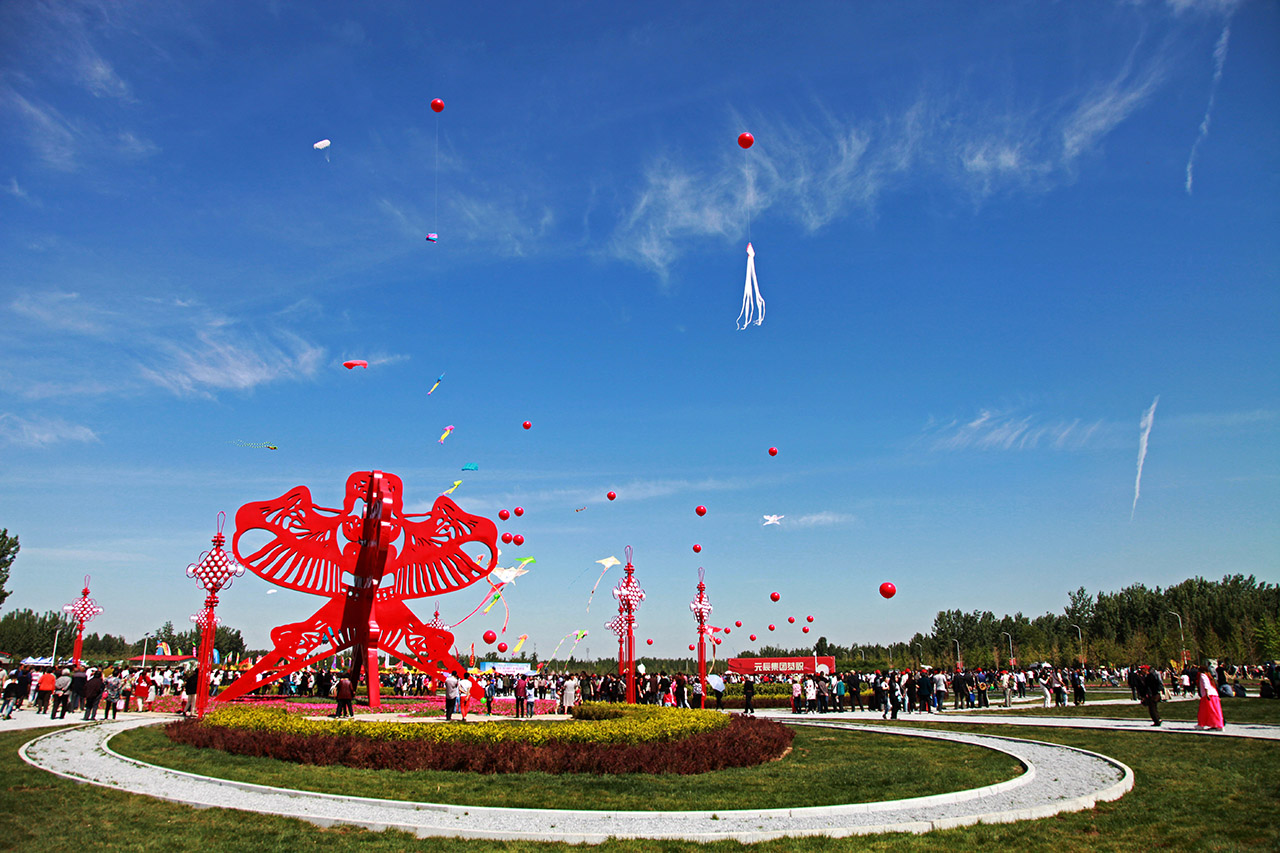 中国廊坊第什里风筝暨全国风筝精英赛.jpg 中国廊坊第什里风筝暨全国风筝精英赛.jpg