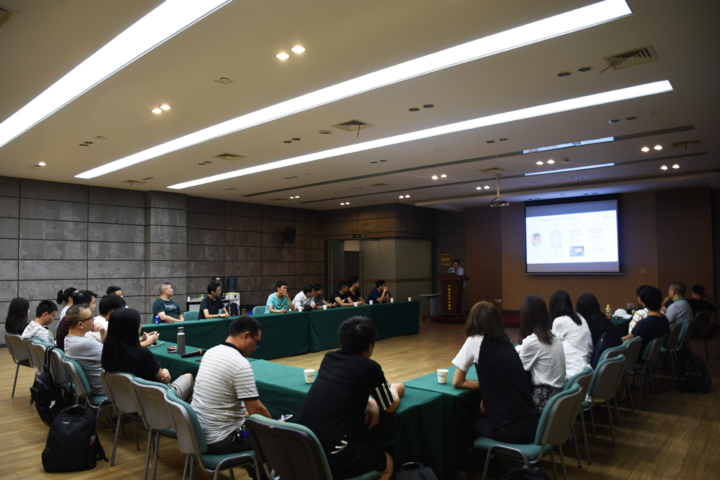 小镇研讨会本埠城乡.jpg 小镇研讨会本埠城乡.jpg